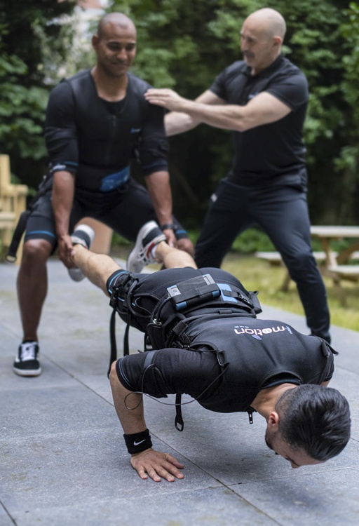 Exercice d'EMS avec cominaison Bio Jacket I-motion